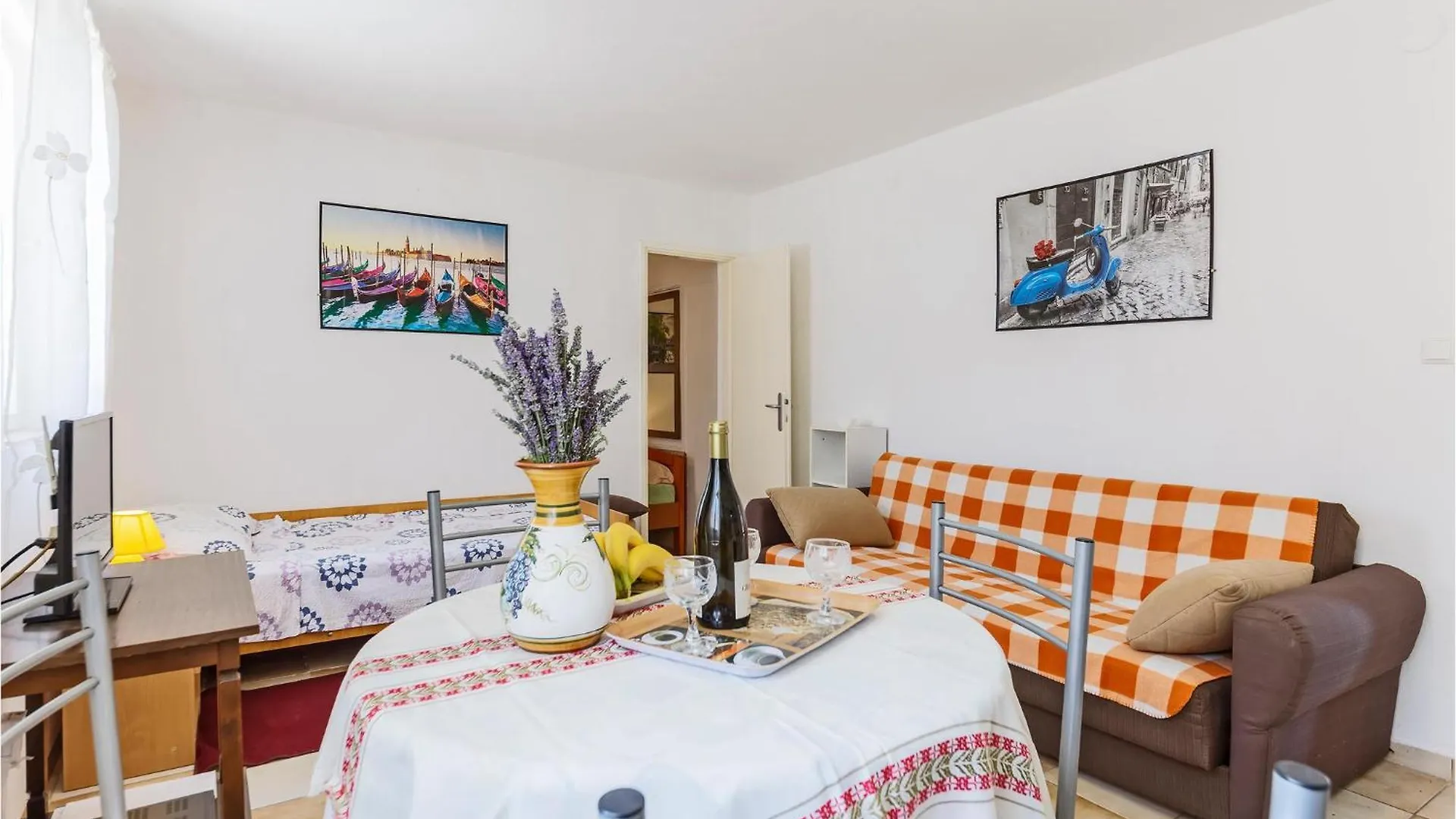 Awesome Home In Pula With Kitchen Chorwacja